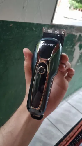 Máquina de tosa à bateria mais acessórios