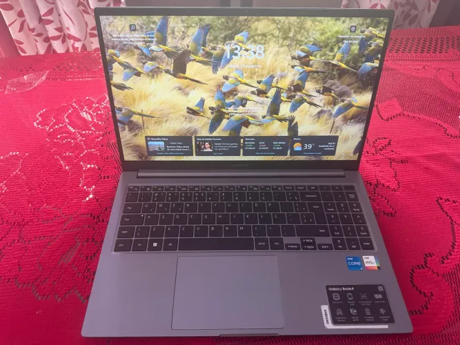 Notebook Samsung Galaxy book 4 em estado de novo