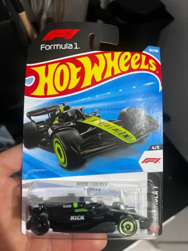 Carrinho Hot Wheels Miniatura Kick Sauber F1 Team C4982