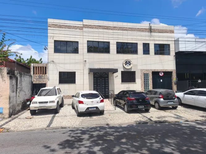 Prédio Comercial com excelente localização à Venda 583m² | Avenida 13 de Maio Fortaleza/