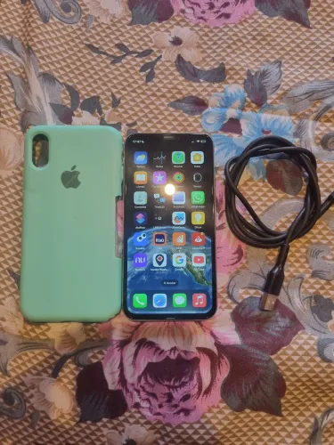 Vendo Iphone XS 256 GB ( aceito cartão)