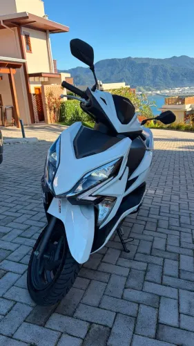 Elite 125i (PERFEITO estado de Conservação), 11.350km rodados, Pneus ZERO e Bateria NOVA