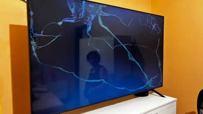 Smart TV Samsung 65? Crystal UHD 4K AU7700 - para conserto ou retirada de peças