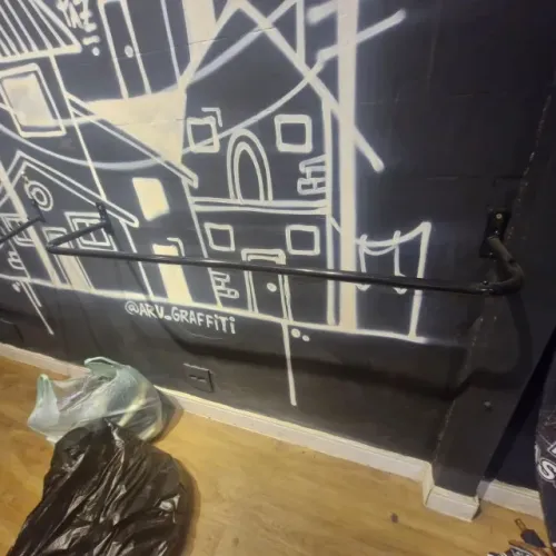 Kit com 4 Araras de Parede para Loja de Roupas