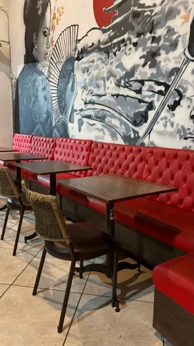Sofás Vermelhos (Restaurante)