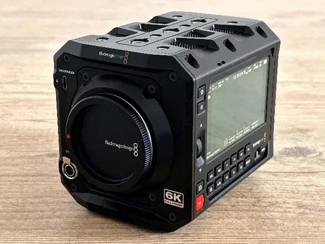 Blackmagic Pyxis 6k FF L Mount