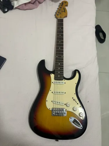 Guitarra a venda