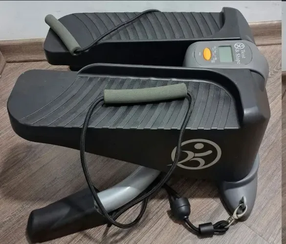 mini stepper Twist & Shape, um aparelho de ginástica compacto