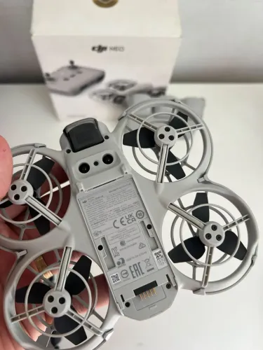 Dji neo