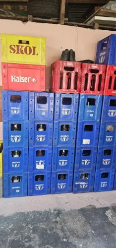 Caixa de cerveja litrão e de coca 1l