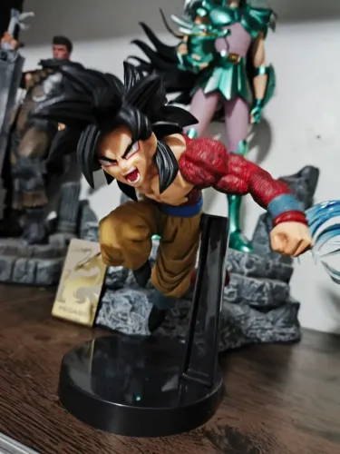 Goku Ssj4 GT 1/10