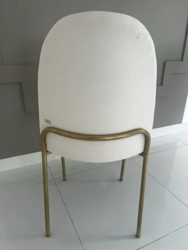 4 Cadeiras Confort Maison (Novas) Cada 590
