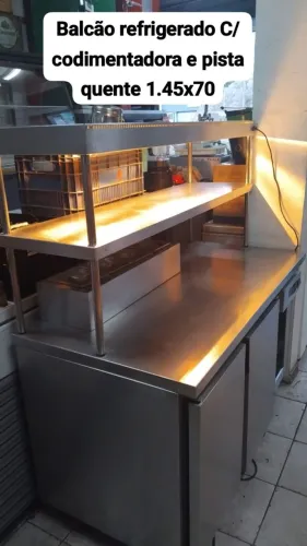 Balcão refrigerado C/pista quente e codimentadora 