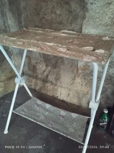 Trocador de bebê suspenso