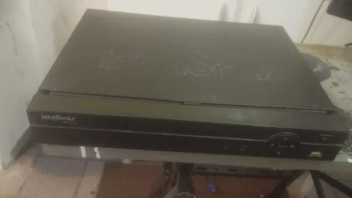 DVR Intelbras modelo Vd 3116 16 portas analógico