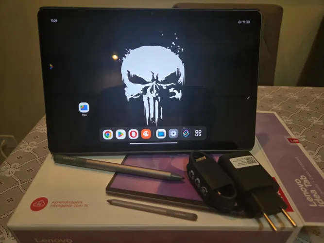 Tablet Lenovo Idea tab 11pol 2.5k 8gb ram 128gb interna com caneta e capa