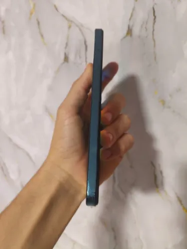 Celular em ótimo estado, funcionando perfeitamente. Aparelho revisado, pronto para uso.