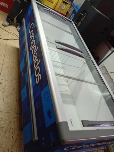 Ilha Refrigera 110 Woltz - 4.500 $$ Whats *