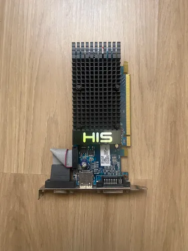 Placa de vídeo (GPU):  AMD Radeon R5 Graphics 