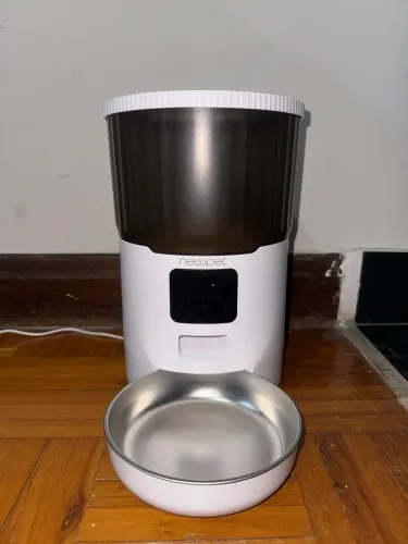 ALIMENTADOR AUTOMÁTICO PROGRAMÁVEL WI-FI 4 LITROS PARA CÃES E GATOS