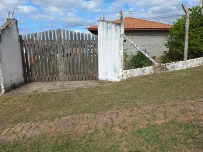 CHACARA EM CONDOMINIO FECHADO 1.000m2