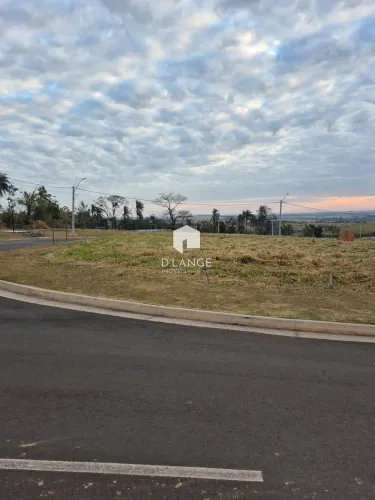 Terreno à venda no bairro Colina do Castelo em Jaguariúna