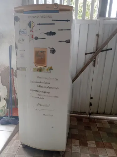 Vendo geladeira