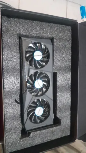 RX 6600 GIGABYTE C/ DEFEITO