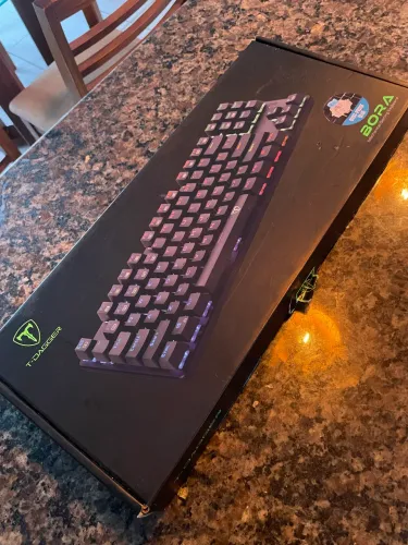 Teclado mecânico t dagger bora 