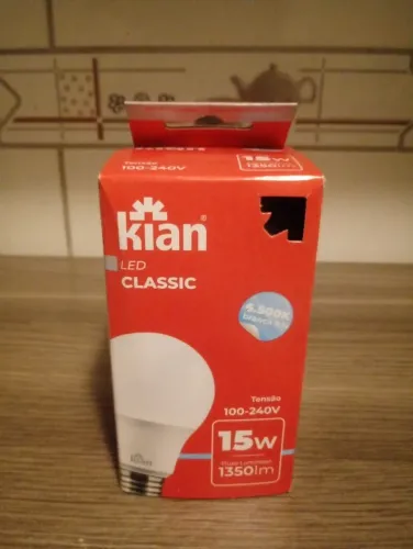 Vendo ou troco lâmpada led nova sem uso por uma de 10v ou 12v está e de 15v não entrego )