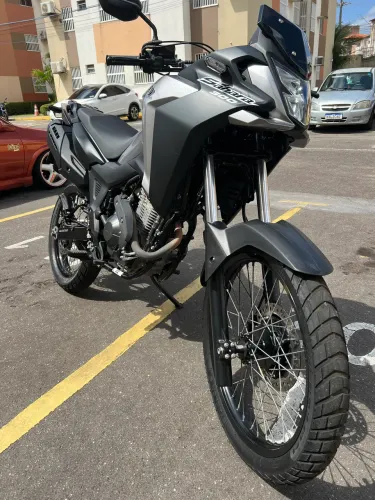Sahara 300 abs 2025