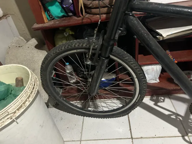 Bicicleta aro 26 semi nova