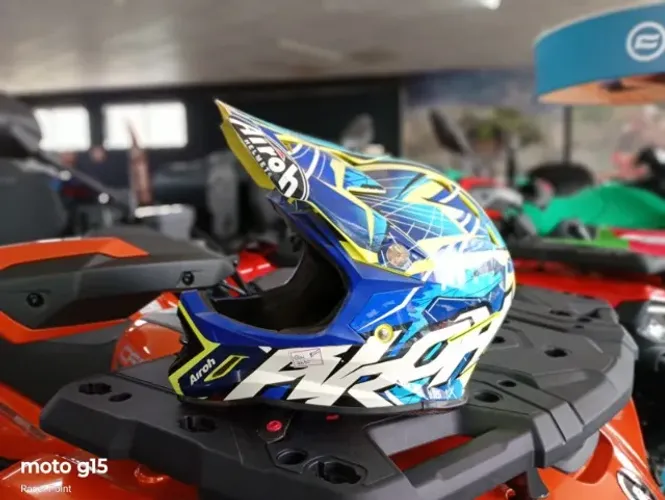 Capacete Airoh Usado Tamanho 53/54