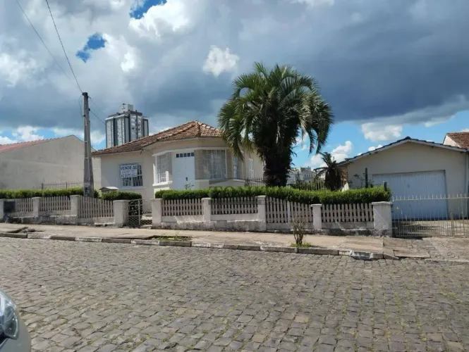 Casa com 3 dormitórios à venda, 113 m² por R$ 850.000,00 - Brusque - Lages/SC