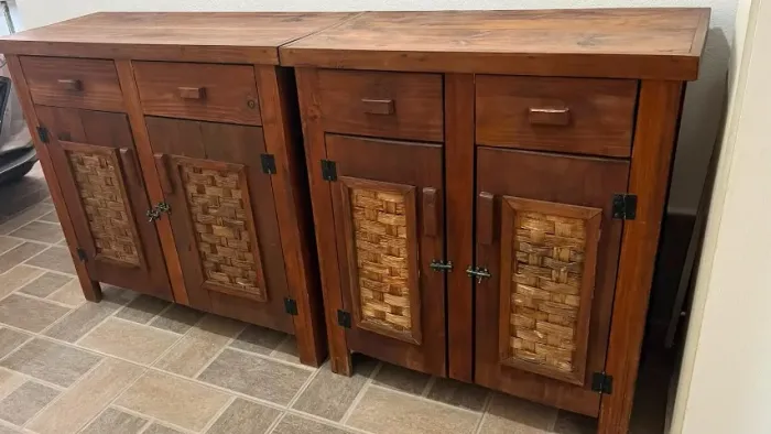 Conjunto de 2 Aparadores Rústicos de Madeira