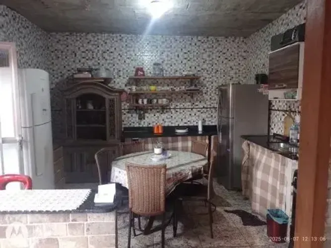 CASA COM 3 QUARTOS EM SÃO CRISTÓVÃO - ACEITO ENTRADA
