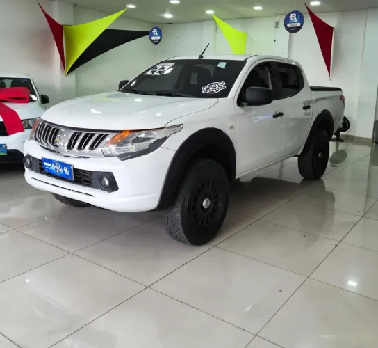 Mitsubishi L200 Tri. Outd. GLX 2.4 CD 4X4 Die. MEC 2022
