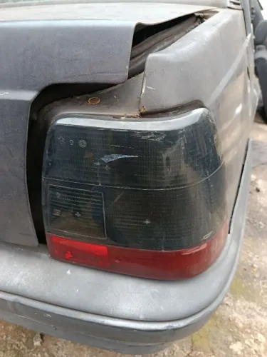 Lanterna direita Monza tubarão 