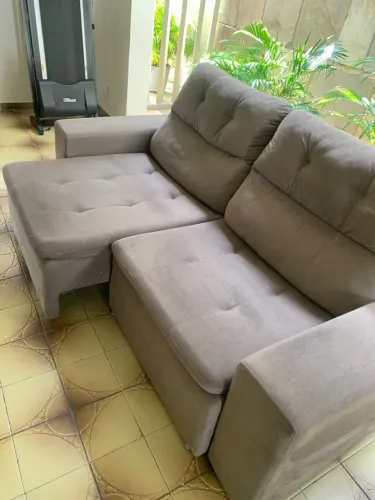 Sofá retrátil e reclinável excelente