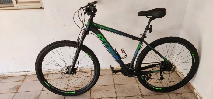 Bike quadro 19 aro 29 kit grupo Shimano Alívio