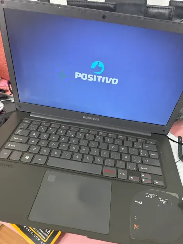 Notebook positivo para arrumar ou retirar peça