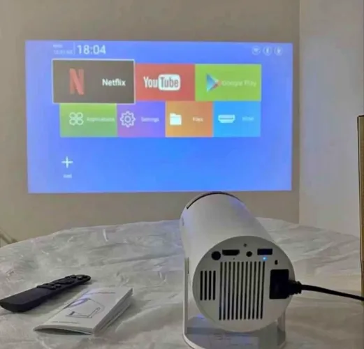 Projetor Android, com Netflix e YouTube instalados