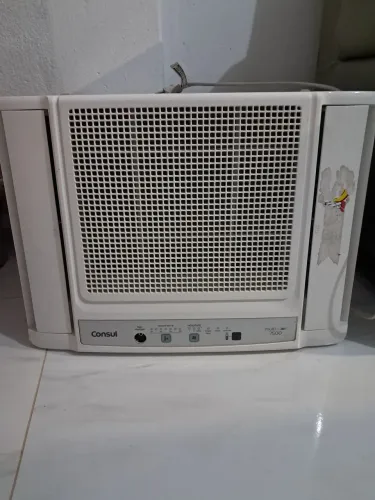 Vende ar condicionado de janela com controle