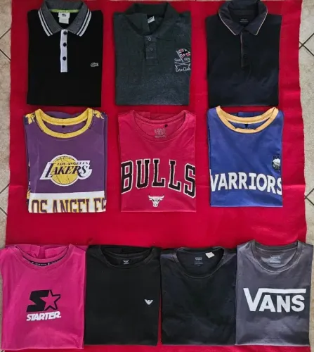 Camisetas masculinas usadas