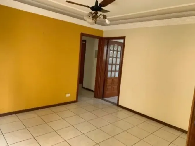 Apartamento à venda no Edifício Residencial Beatriz, em Sorocaba-SP.