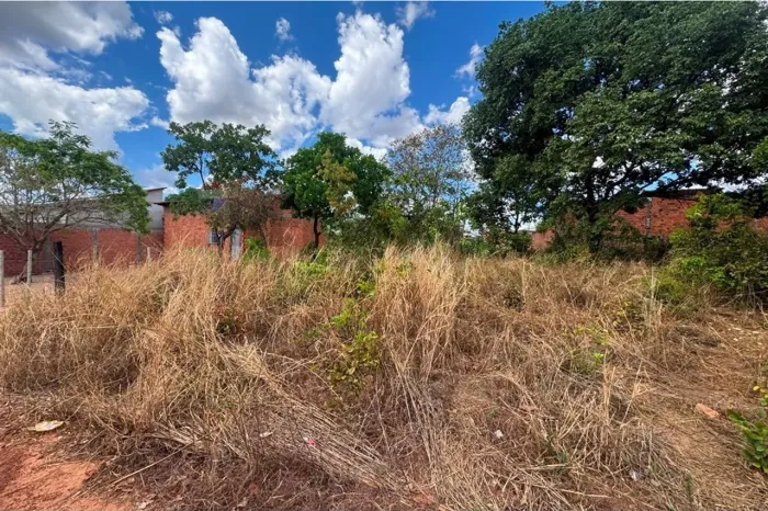 Terreno à venda no Setor Universitário em Araguaína, TO