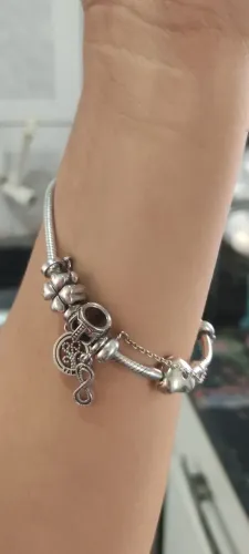 Pulseira Berloque Vivara. 