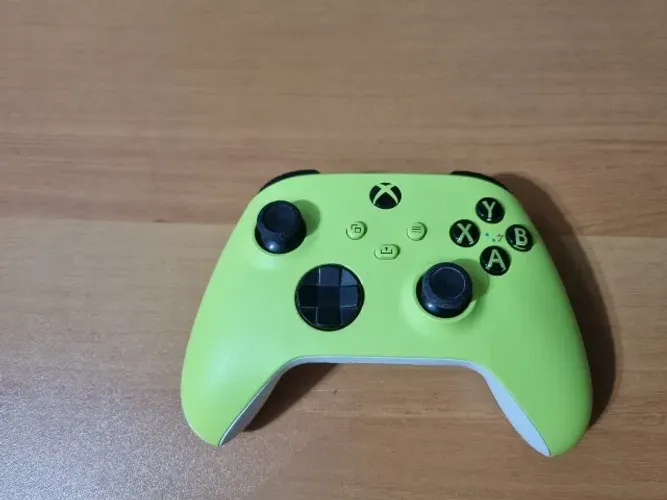 Controle Xbox Eletric Volt