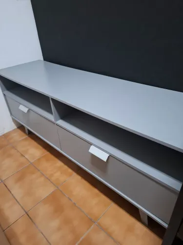 2 Aparadores cinza e off withe. 