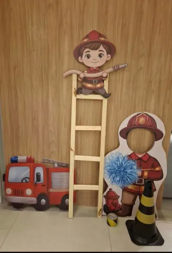 Enfeites para festa infantil de bombeiro